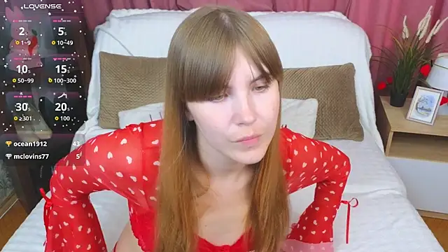 EmilyCuper_ webcam