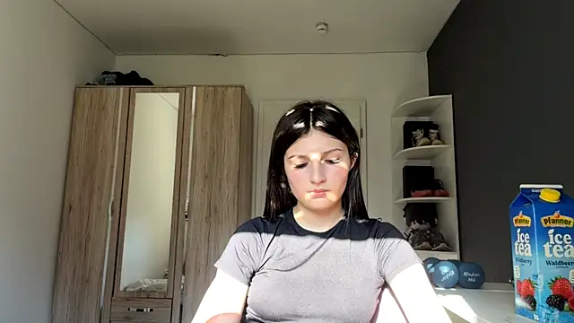SpanishRooter webcam