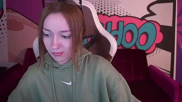 LizzaMoonn webcam