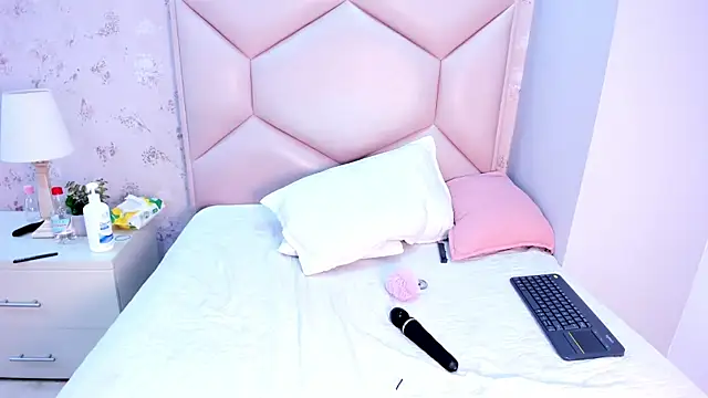 Nasly_Moore webcam