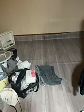 Mina048 webcam