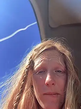 GoldenFlameGoddess