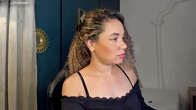 angie_leonn webcam