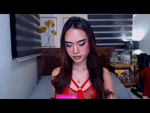JuicyCockThea webcam