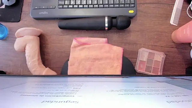 emy__ly webcam