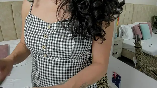 DinahCarter webcam