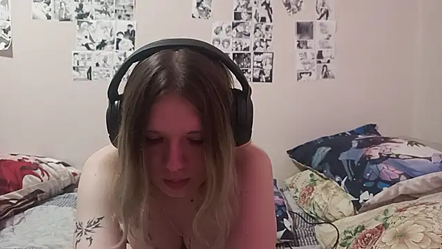 ViolettaCatechini webcam