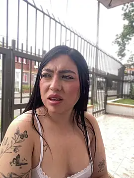 IvyRoose_Pink webcam
