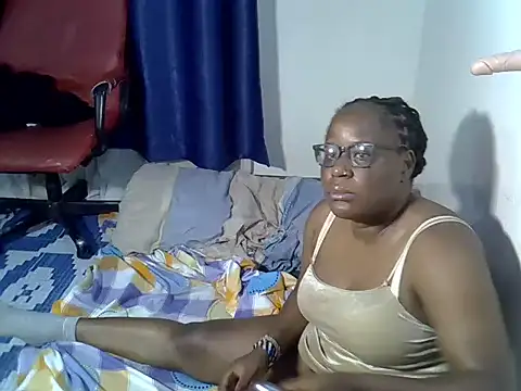 Prettyfai7 webcam