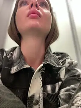 KrisMagnoly webcam