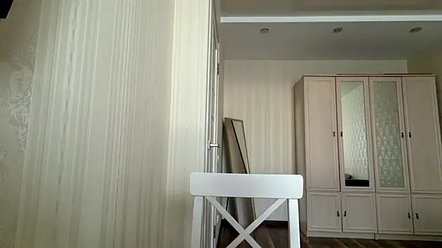 elaracuttie webcam