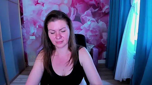 LunaKissesx webcam