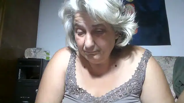 ExquisiteMature webcam