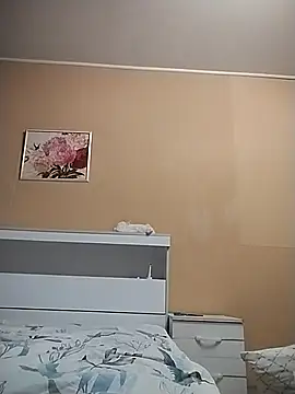 MilkCandyGirl webcam