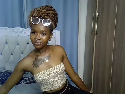 Prettyxoxoo webcam