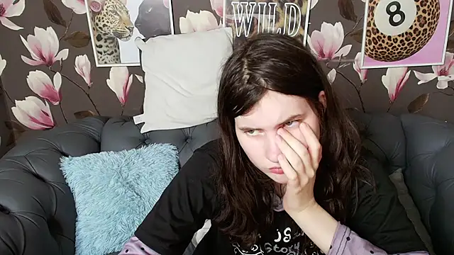 NoriMoore webcam