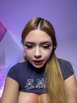 ChloeCollins__ webcam