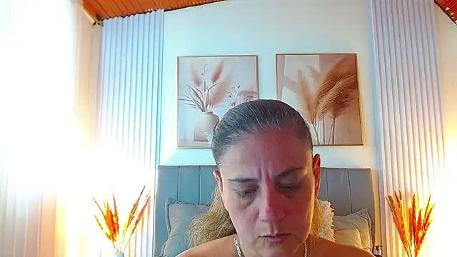 sasi_luna webcam