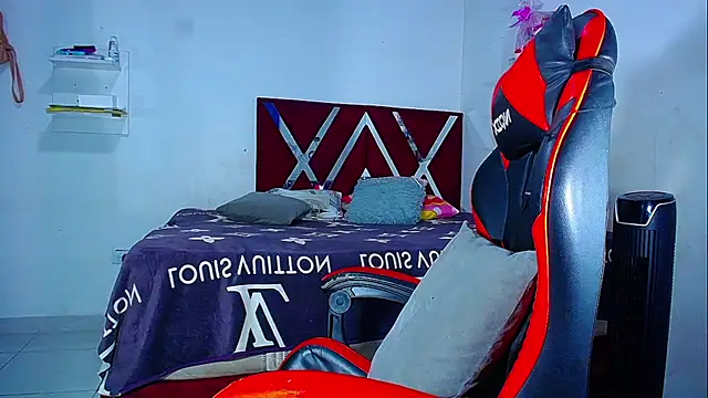 DanisaBrown webcam