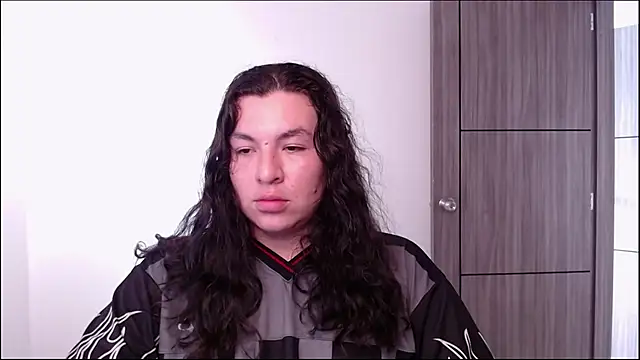 Yigolo__ webcam