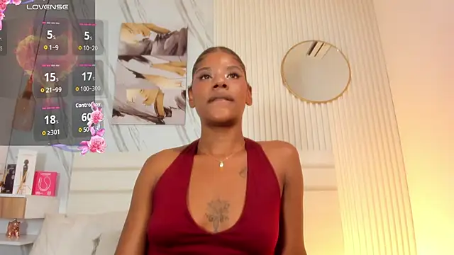 Afro_Luna webcam