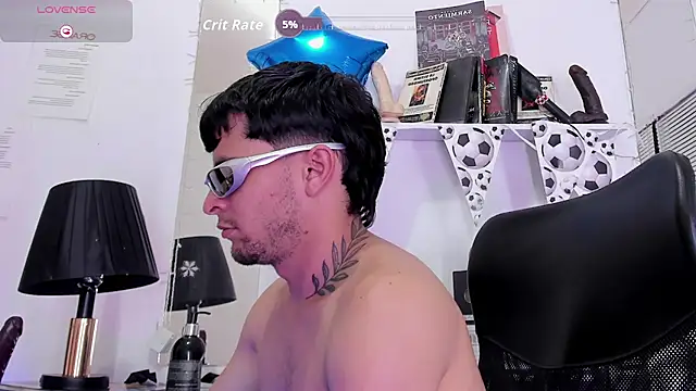 StefanoBigCock webcam