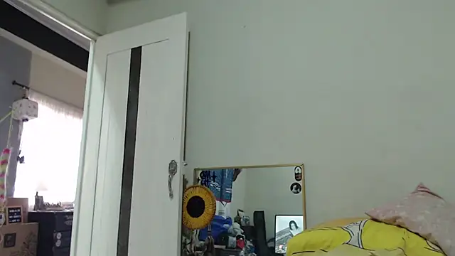 AlinaWoolf_ webcam