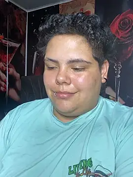 Hailey_Curvy webcam