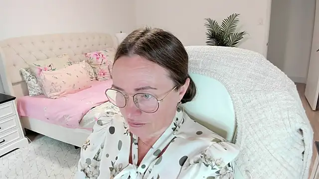 Vika73 webcam