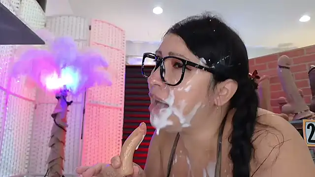 Vickiebee webcam