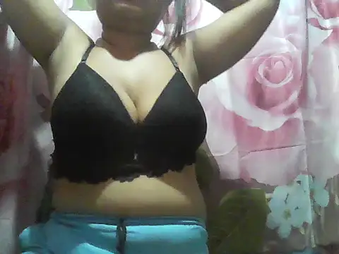 SweetRubyPinay webcam