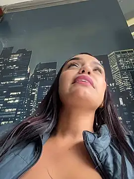 Sara-77 webcam