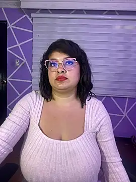 miiaajoness - MiiaaJoness's free webcam - UK Sex Cams