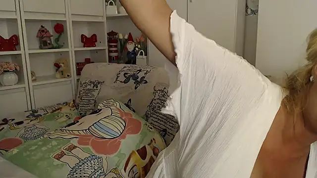 _karolynesyera_ webcam