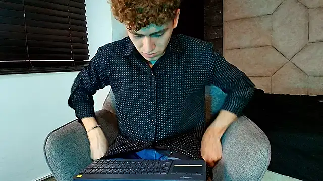 Tyler_Mcrey webcam