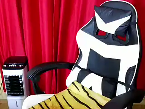 lovelyxmorena webcam