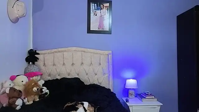 stephania_t webcam