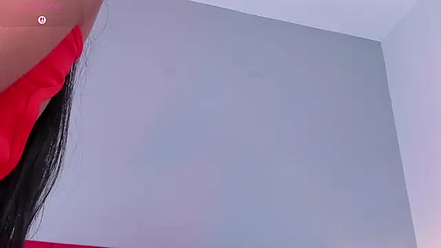 Tiffany_Low webcam