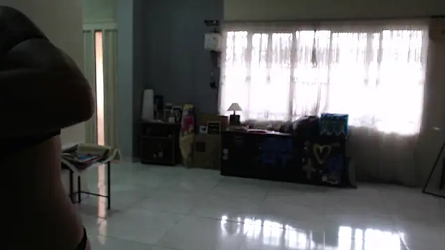 AlinaWoolf_ webcam