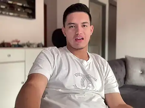 alexandergrey760886 webcam