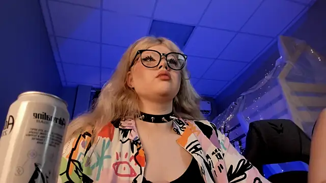 LilithNlsn webcam