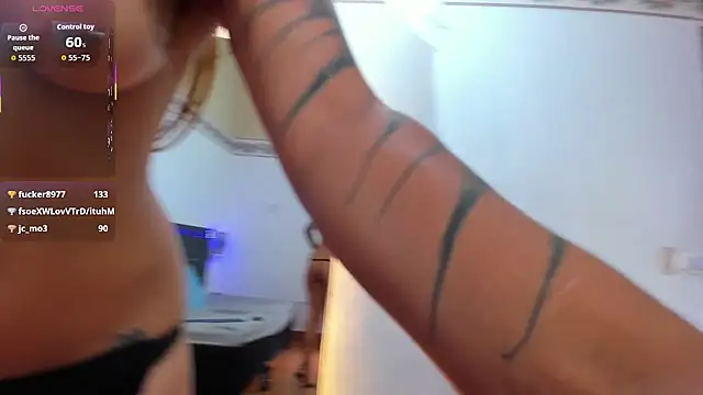 AliceMrtnz webcam