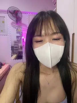 Lov3lily webcam
