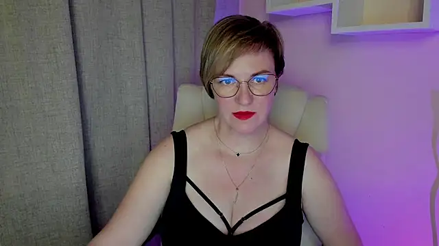 feliziaDesire webcam