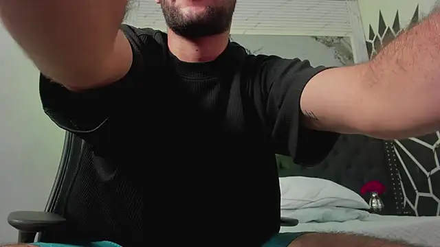 MaximusClark webcam