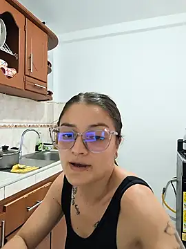 Coralinne__ webcam
