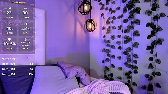 Nicollee_Heart webcam