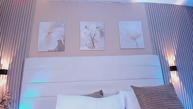 LisaLain webcam