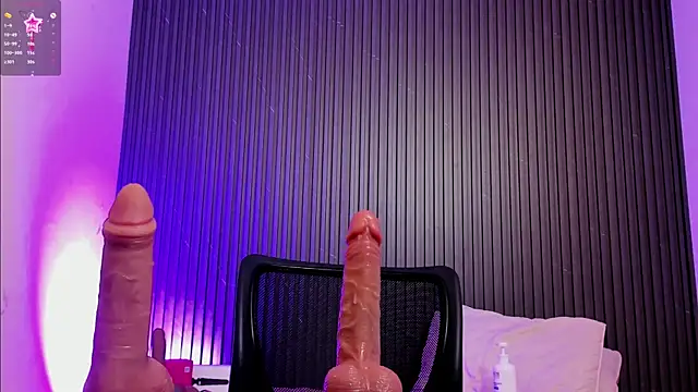 karola_cute_ webcam