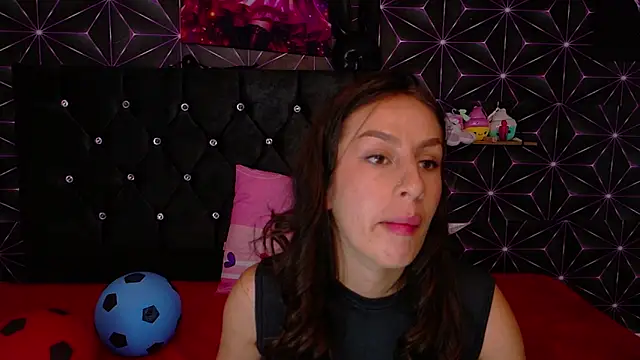 Miis_Beella webcam